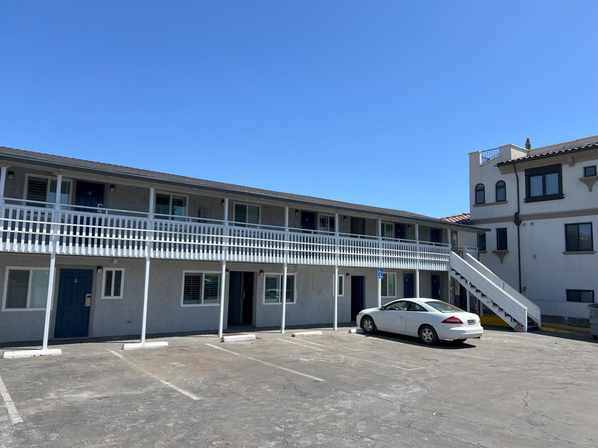 Sea Garden Inn Pismo Beach Bagian luar foto